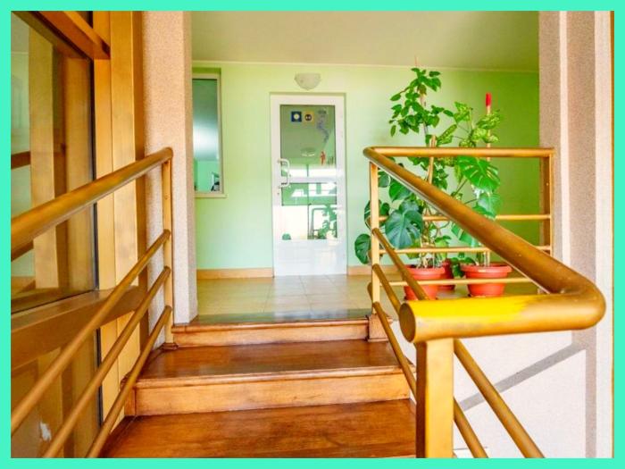 Hotel BNK Grand Inn Varanasi Near Ghat & Temple