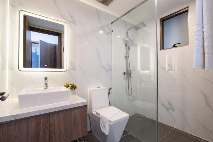 The Peak Midtown Premium Apartment