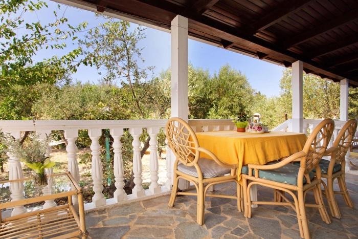 Areti Orfeas Apartment 5