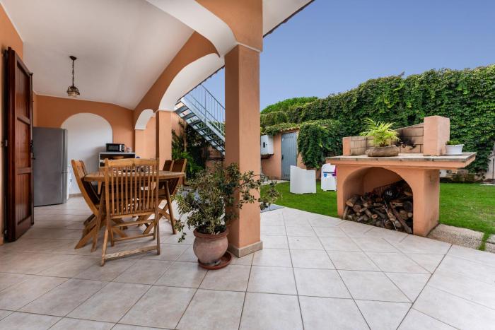 Bijou Holiday Home