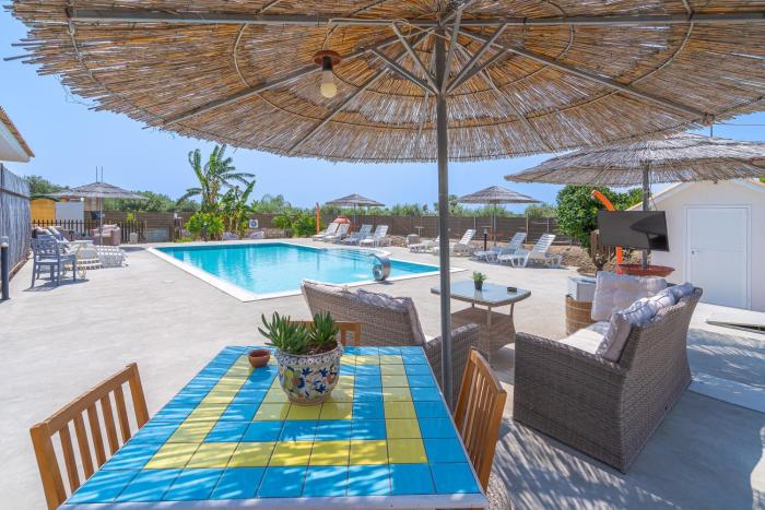 Villa Luana con piscina