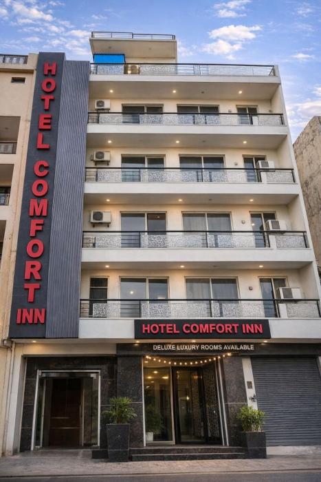Hotel Comfort Inn, Nangloi, Walking from Metro