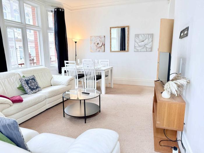 Central 2-Bed Birmingham near New Street