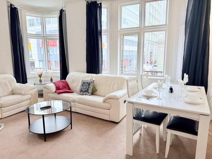 Central 2-Bed Birmingham near New Street
