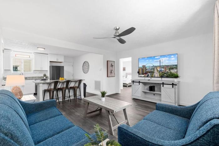 Azul Condos I 2-Bedroom Unit