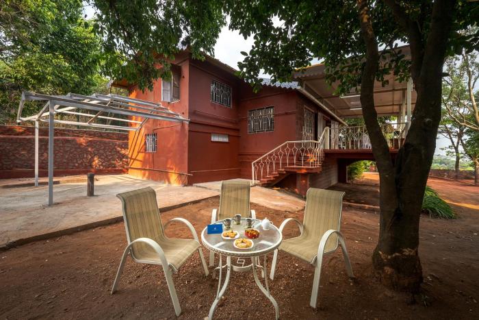 SaffronStays Sparrows Nest