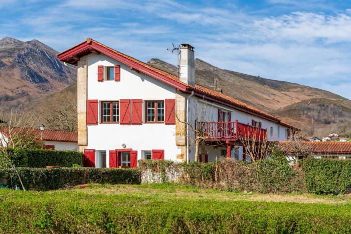 Gite Appartement À Sare