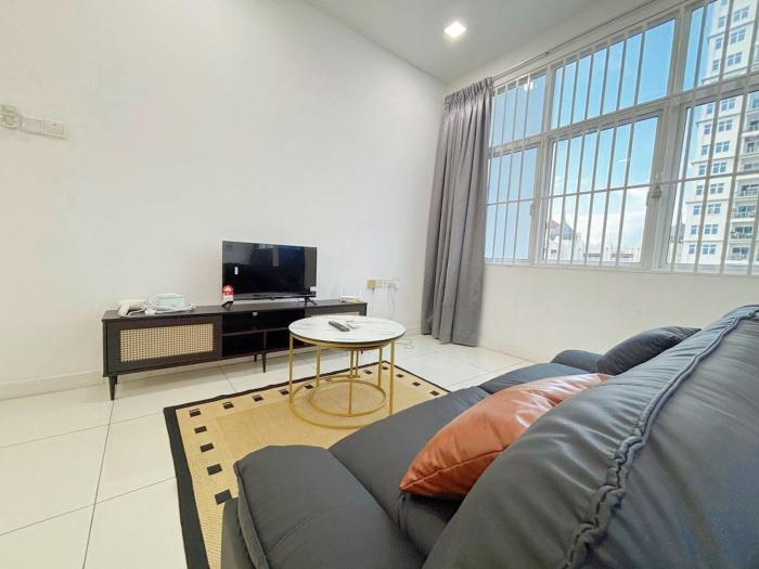 Puchong Skypod 1-4pax Walk IOI Mall Near Sunway