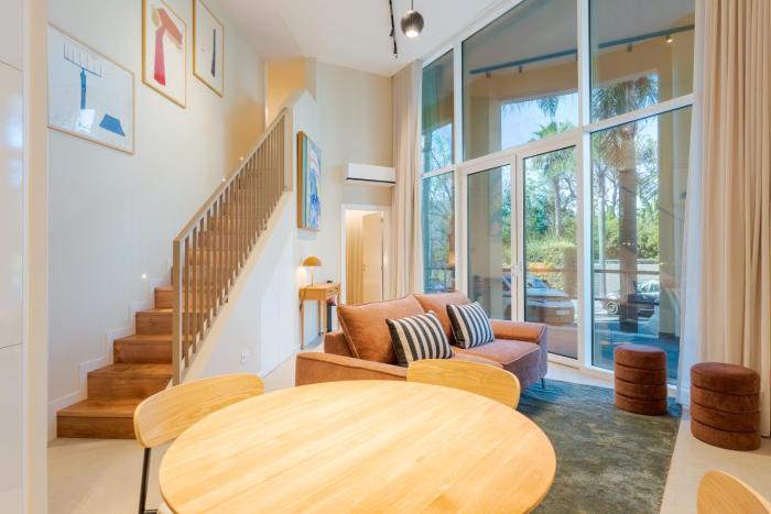 Duplex - ManMar Residences