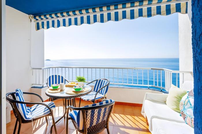 Epsilon 2 4f primera línea de playa