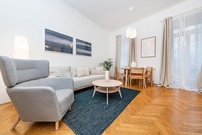 Newly renovated 2BDR with big Terrace