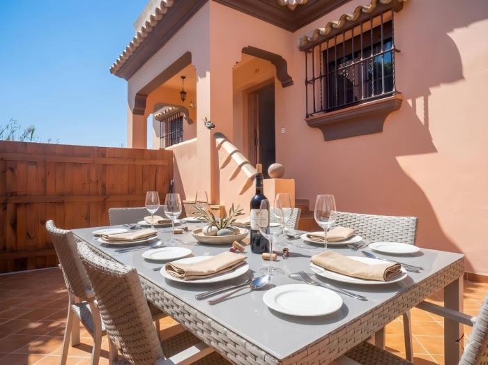 Casa con terraza cerca del pueblo solo alquilamos a familias