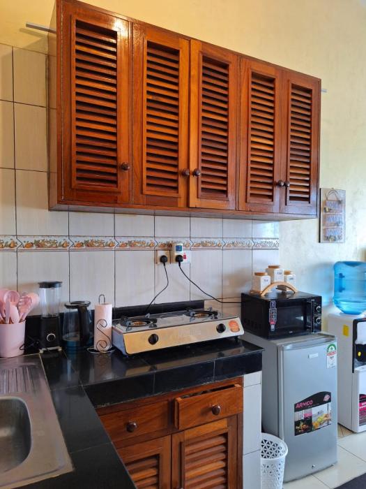 Calif Studio Apartments