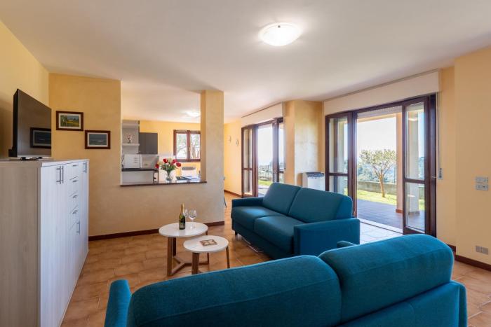 GuestHost - Cozy Flat with Garden and Parking