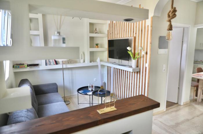 Adrianas Summer House