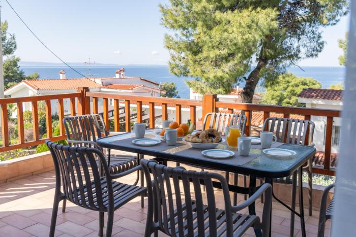 Sunset Cove by halu! - Spacious 4-bedroom Villa