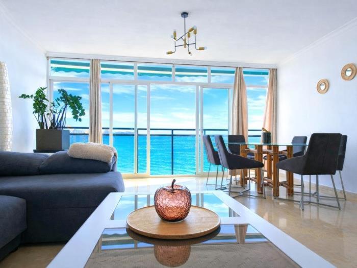 Vistas al mar, garaje a 2 min Playa Poniente