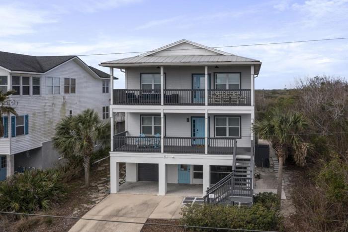 Surf View at St Augustine One Block to Beach and Screened Heated Pool
