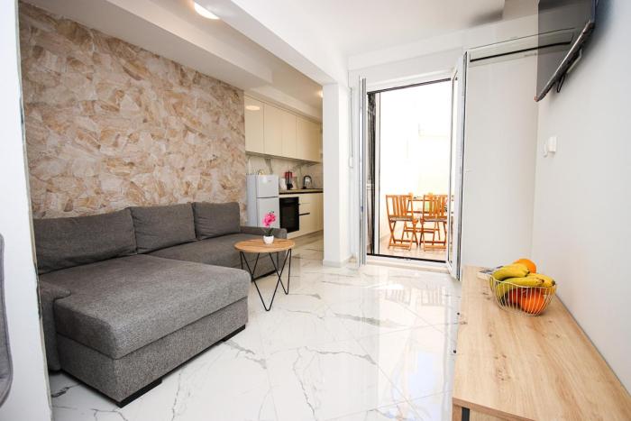 Apartment Rita, a new apartment with a parking space