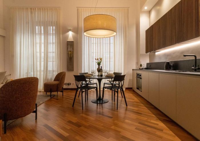 Prestigious Apartment Main street in Siena