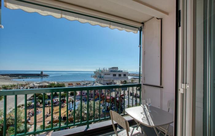 Stunning Apartment In Recco With Wifi
