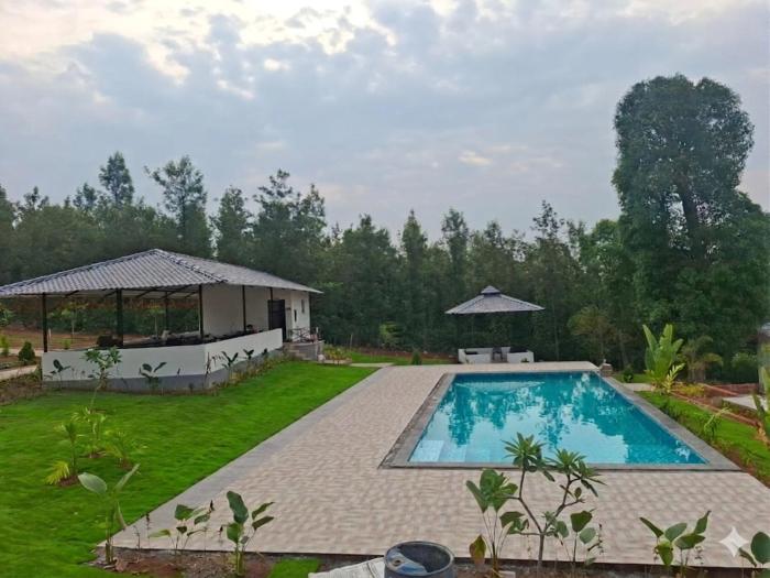 Himabindu Stays