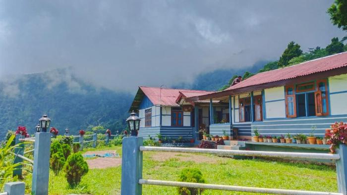 The Serene Acres, Farm & Stay