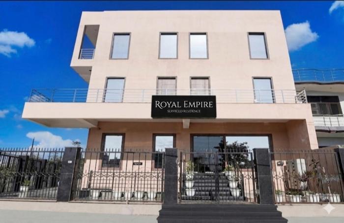 GREAT ROYAL eMPIRE