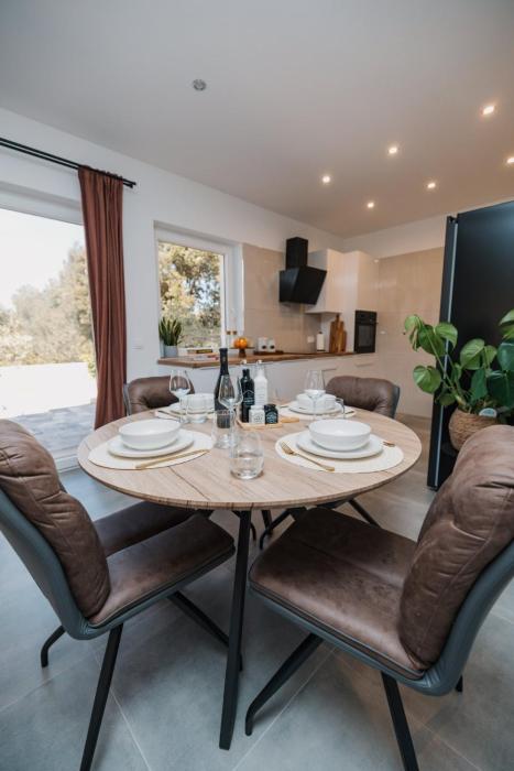 Lumaris Olive Garden Retreat