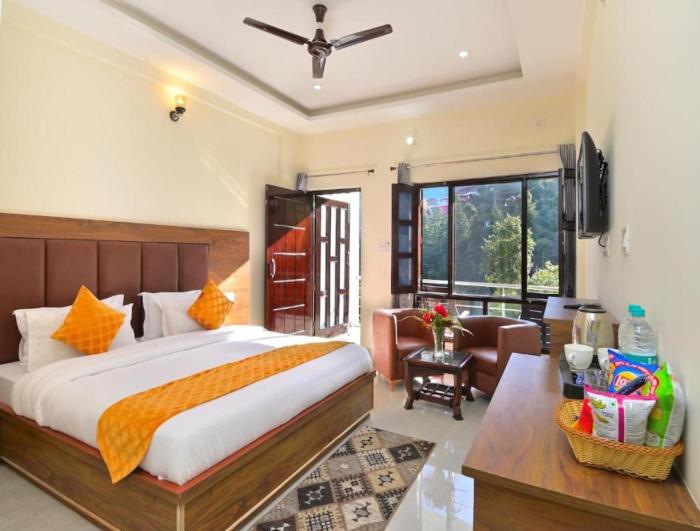 LA Riqueza Dhanolti View - Near to Eco Park & Surkanda Devi Temple