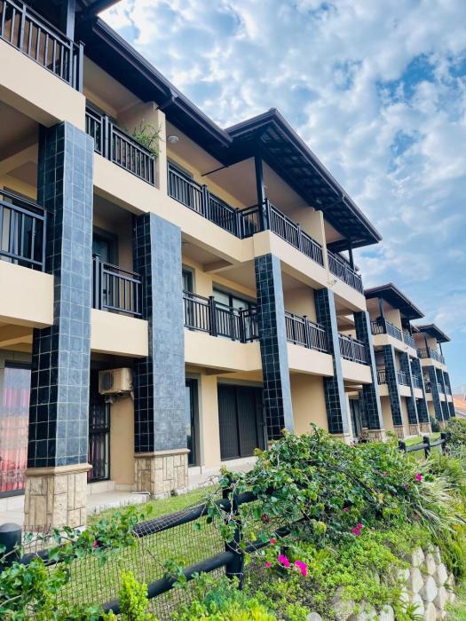 21 Surabaya - Your South Coast Getaway