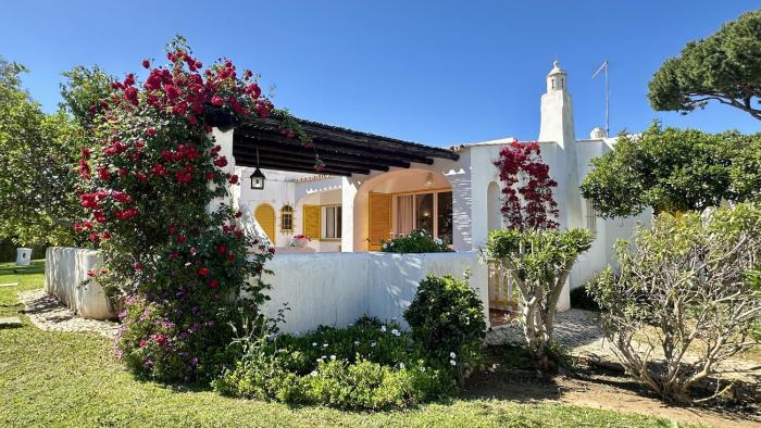 Golfe - Shared Pool - 7 Pax - Vilamoura