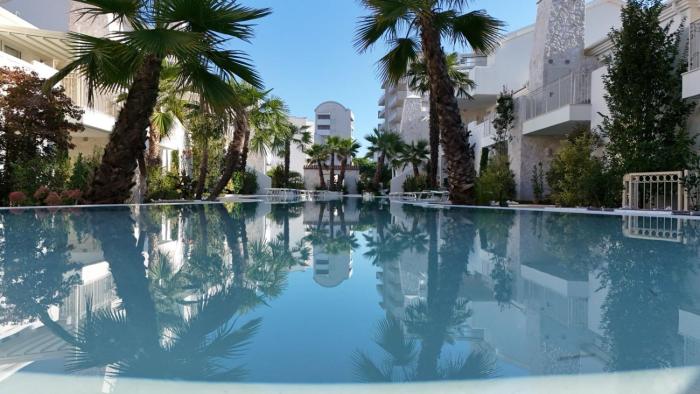 VELORA STAYS Florinas