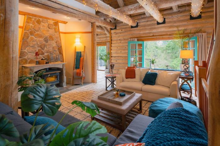 Blue Roof Lodge - Forest Getaway for Groups