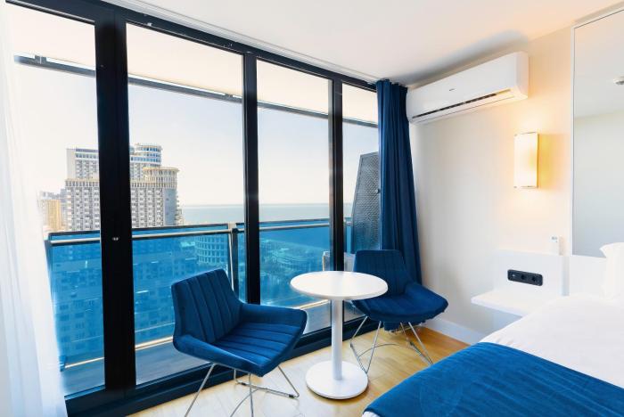Diamond Sea View