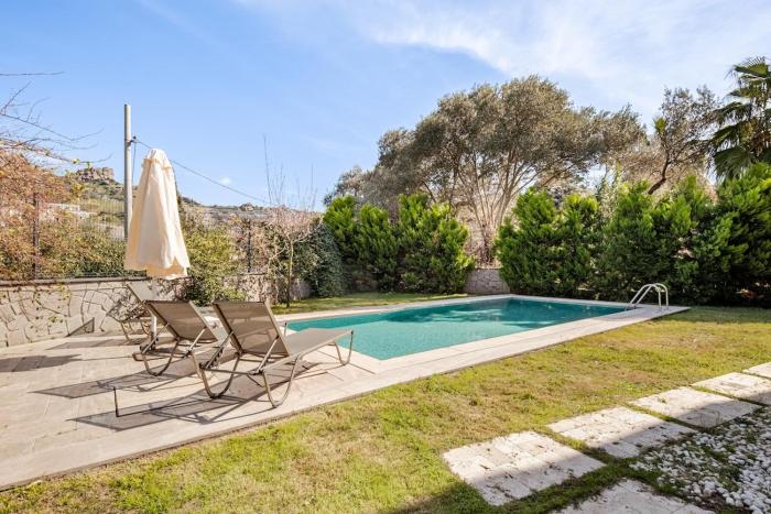 Luxury 4BR Yalıkavak Villa with Private Pool Garden