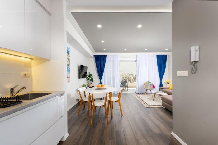 Karigo 6 Central Luxury Apartment