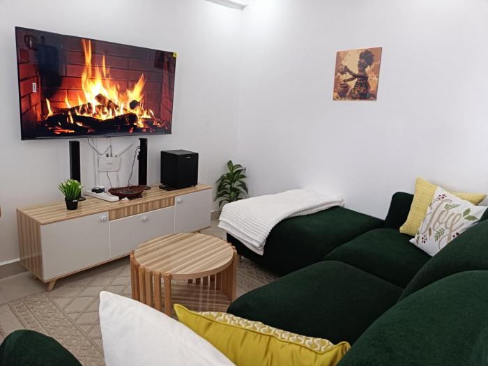Naivegas-Staycation by Winnie-1 bedrooms