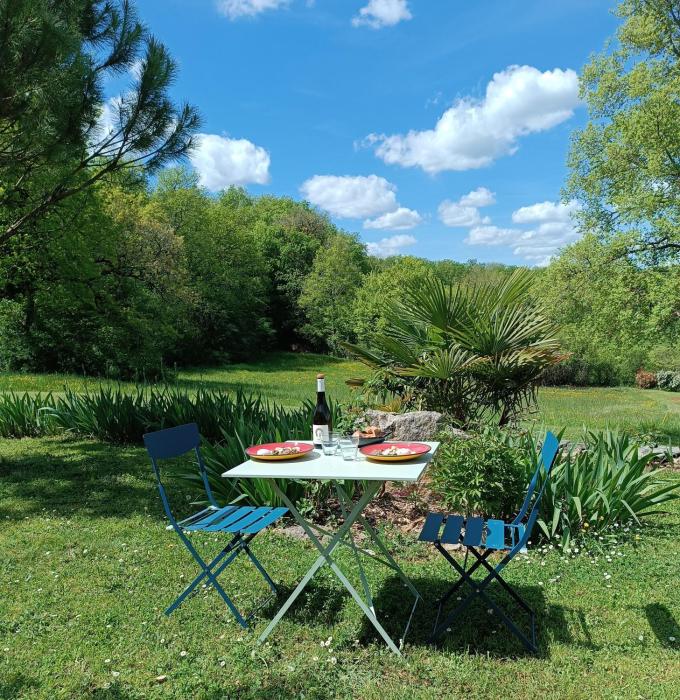 Une escale gourmande- Suite avec terrasse & dîner maison possible