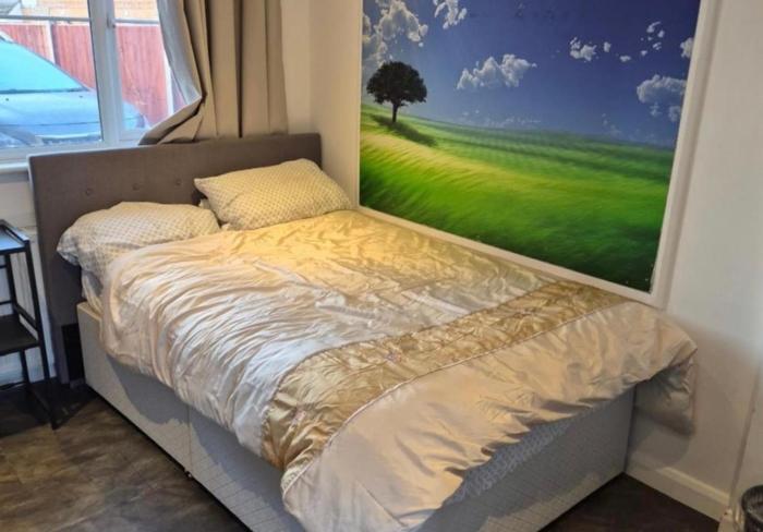 Stylish Modern Studio Near Heathrow & Central London Links