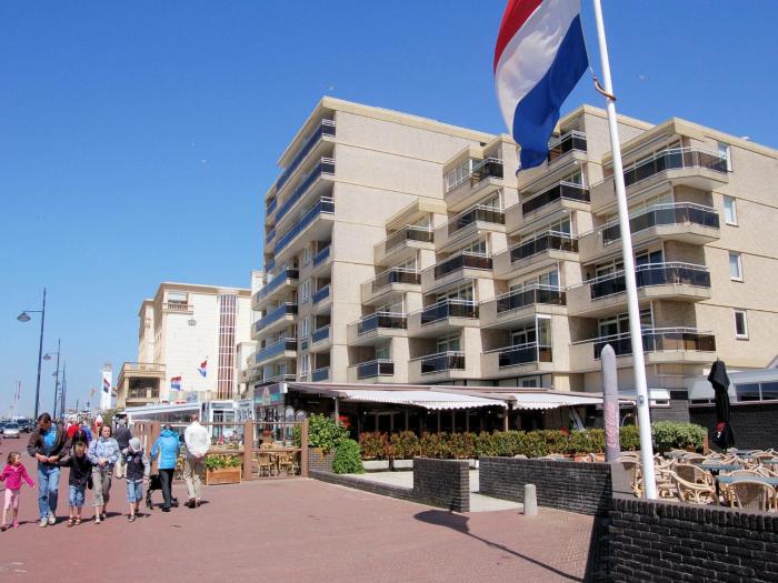Apartment in Noordwijk near Beach