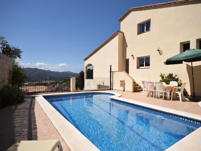 Private Pool Villa, 8 Guests