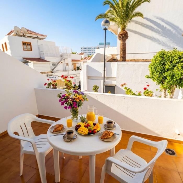 Las Americas Studio Apartment