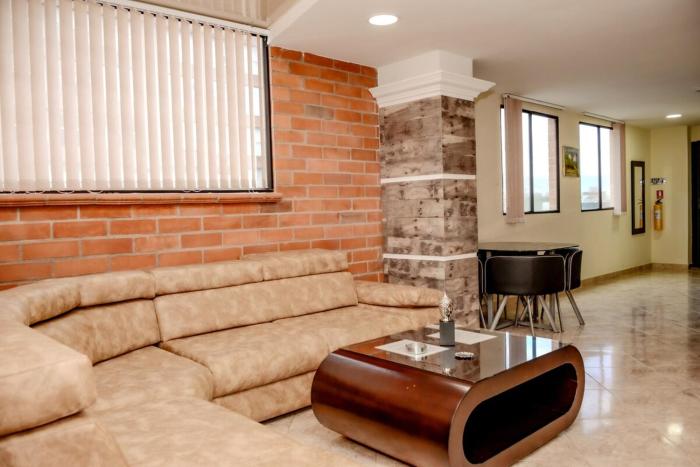 108 Lovely 2 bedroom apartment near park poblado