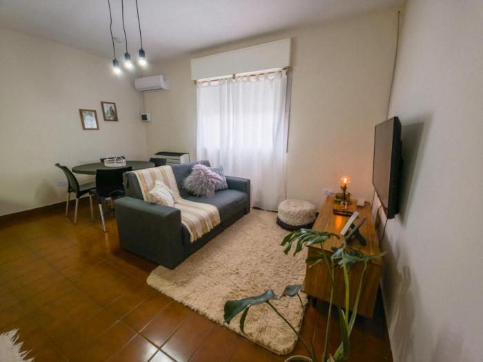 Aloha Teo - Departamento por Día en Trelew, espacioso y cerca de todo!