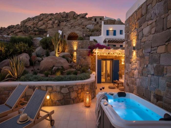 Suite with Jacuzzi & Sea View