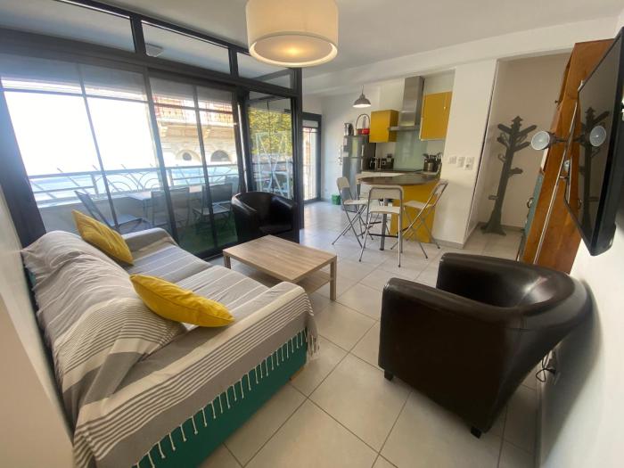 Charmant T3 au cœur dArcachon, à 50m de la plage & 300m de la gare, parking et WiFi inclus - FR-1-374-121