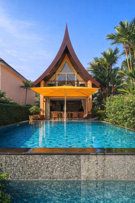 Vitamin Sea Pool Villas