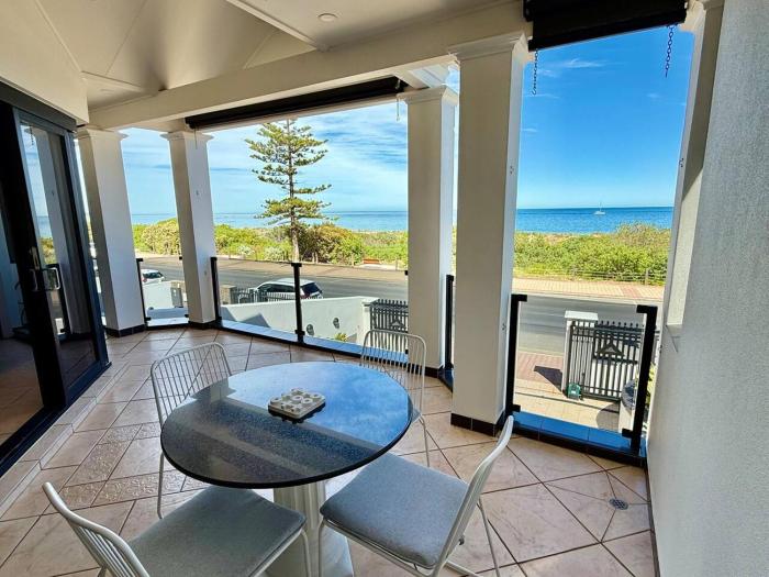 Seascape | Brighton Beachfront Retreat