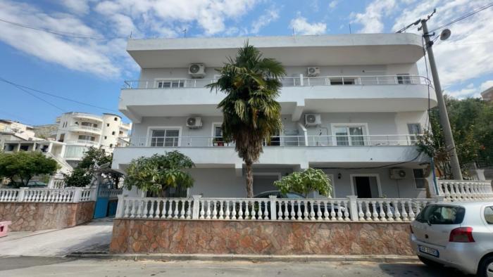 Villa Shqiponja